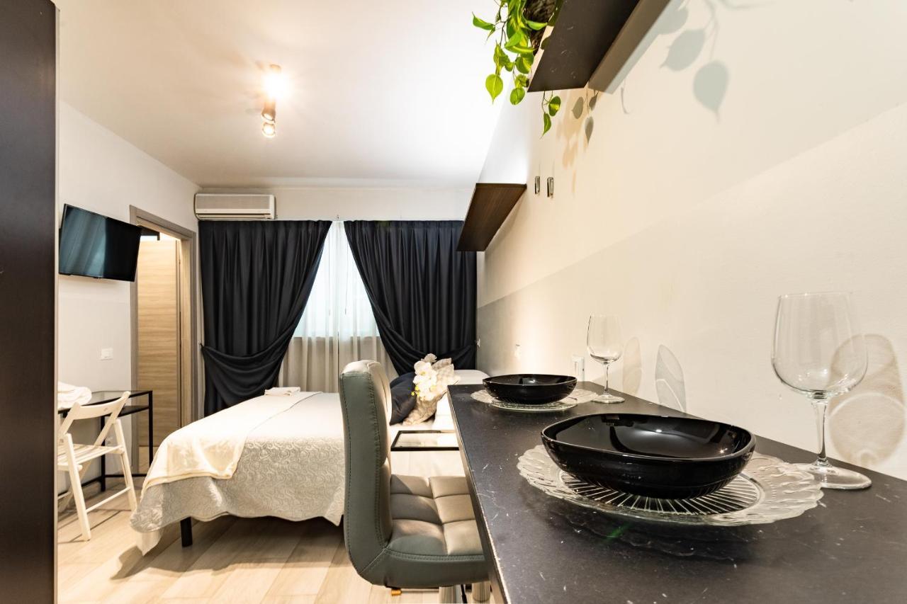 Residence Taormina เวโรนา ภายนอก รูปภาพ