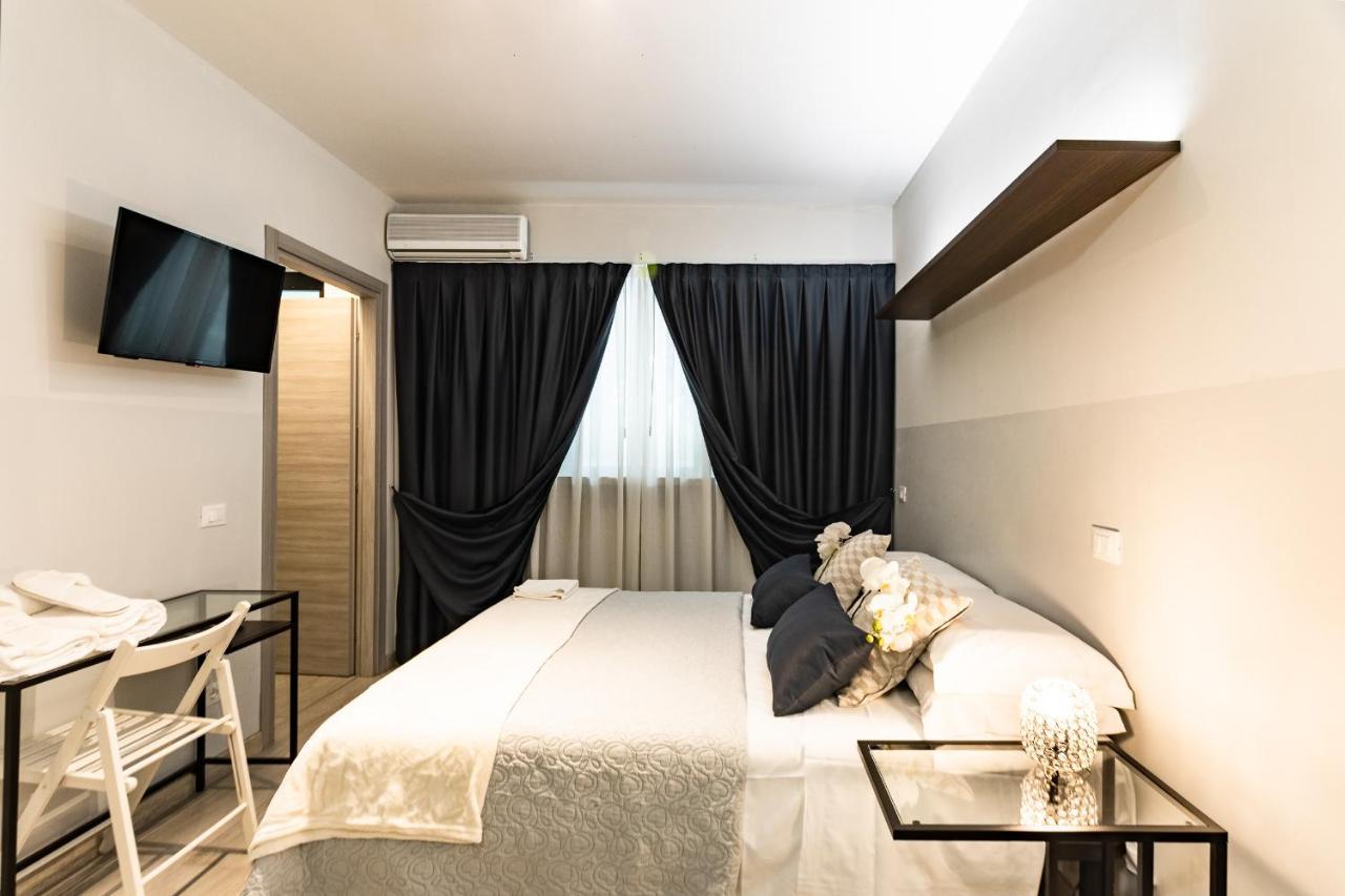 Residence Taormina เวโรนา ภายนอก รูปภาพ